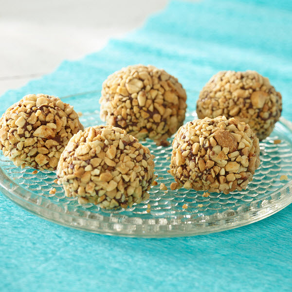 Peanut Butter Balls / Jordnötssmörsbollar